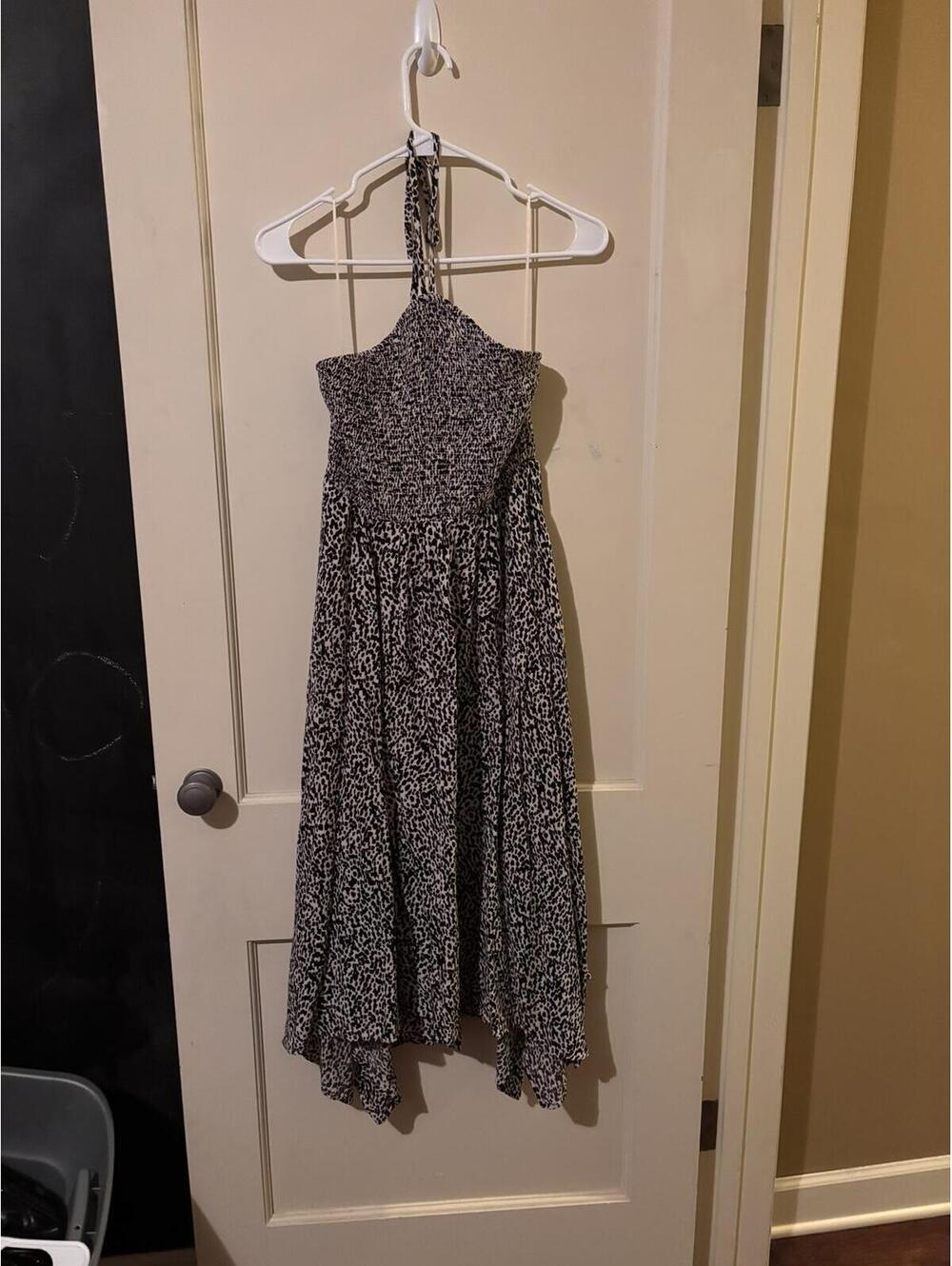 Old Navy Women's Medium Smocked Halter Dress